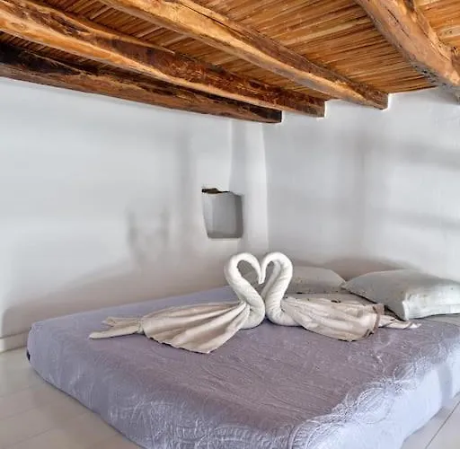 Lindo House Lefkes (Paros)