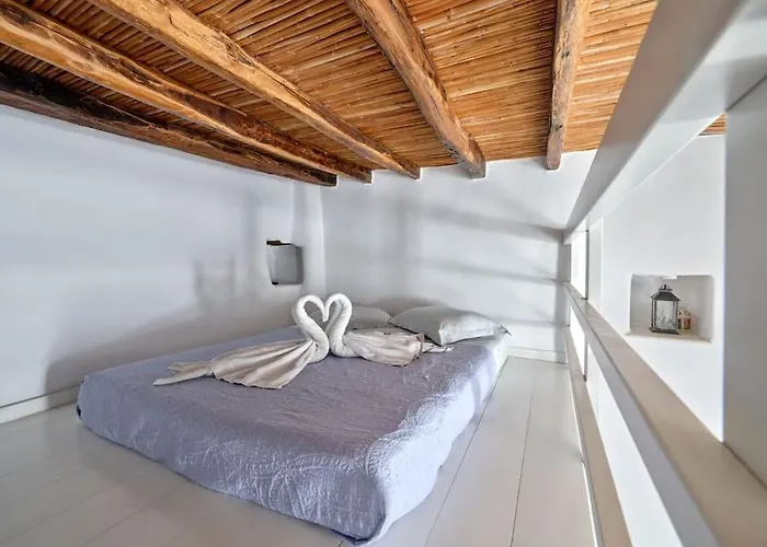 Lindo House Ferienhaus *