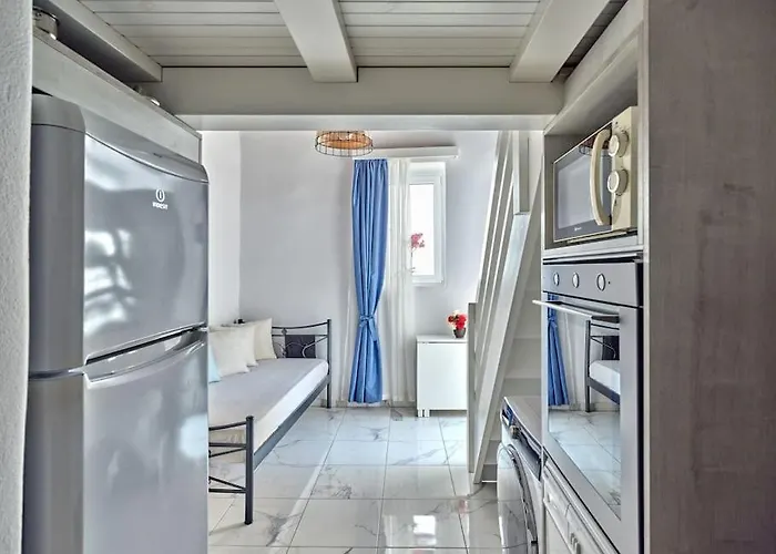 Lindo House Ferienhaus Lefkes (Paros)